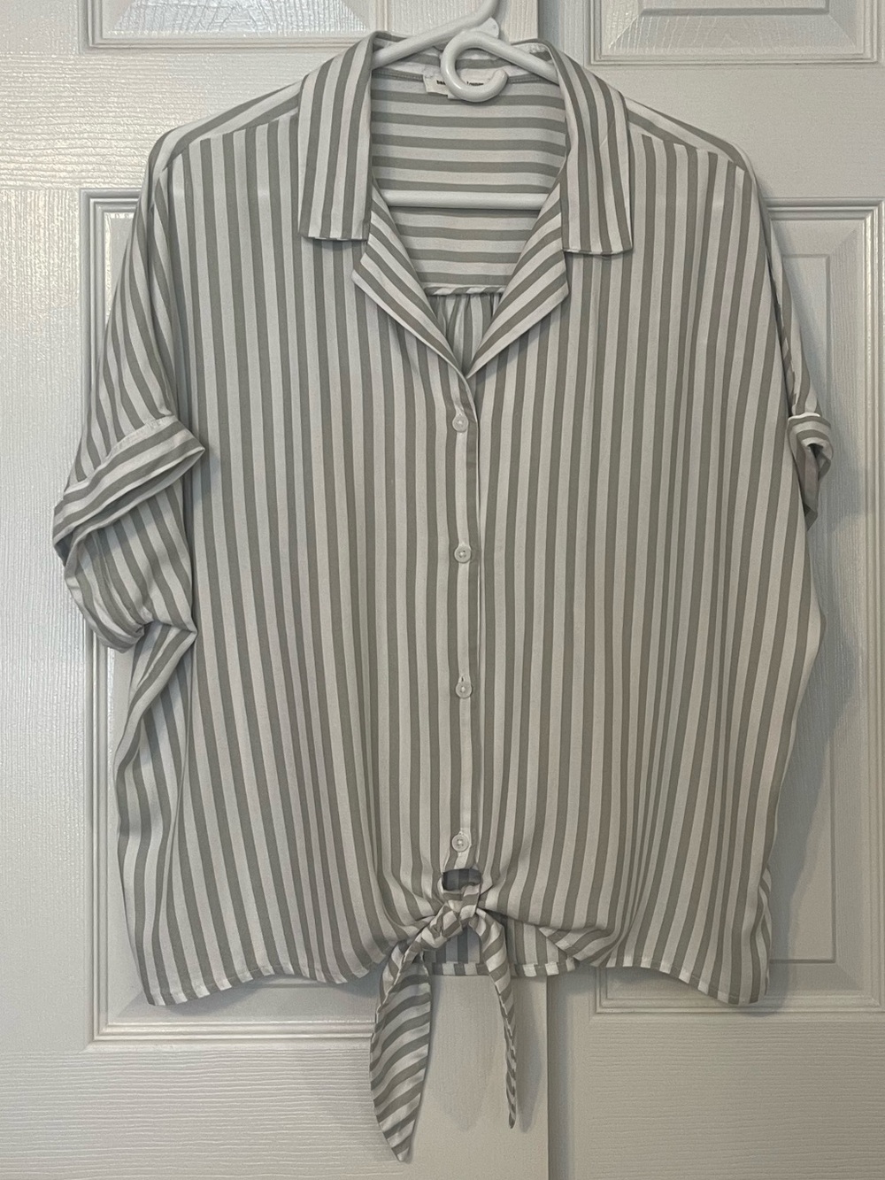 beachlunchlounge Green and White Striped Casual Button-Down Shirt with Front Tie